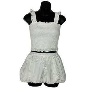 Cat & Jack White Ruffled Seersucker 2 Piece Bubble Skirt Outfit